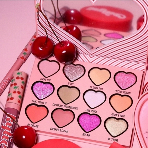 Kylie Valentine's Pressed Powder Eyeshadow Palette - Picture 13 of 16